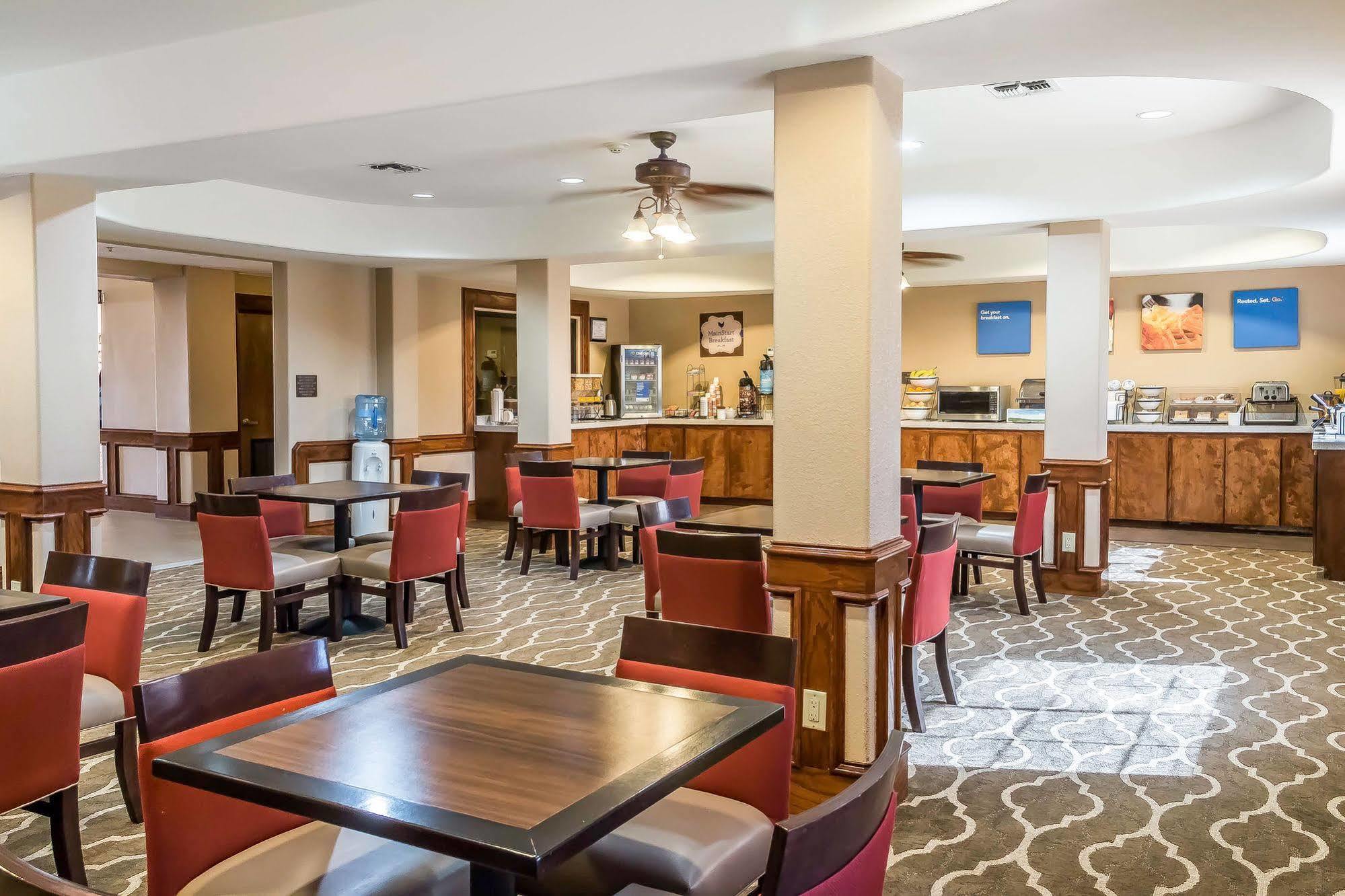 Mainstay Suites Edinburg Buitenkant foto