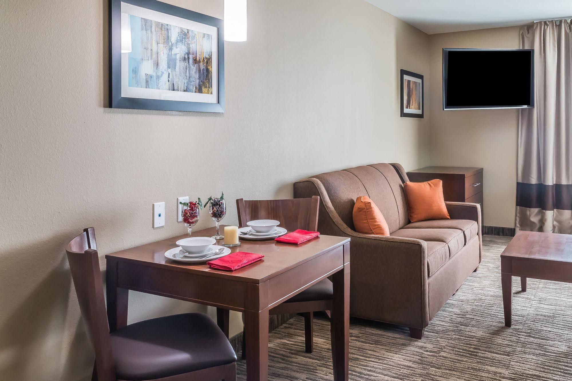 Mainstay Suites Edinburg Buitenkant foto