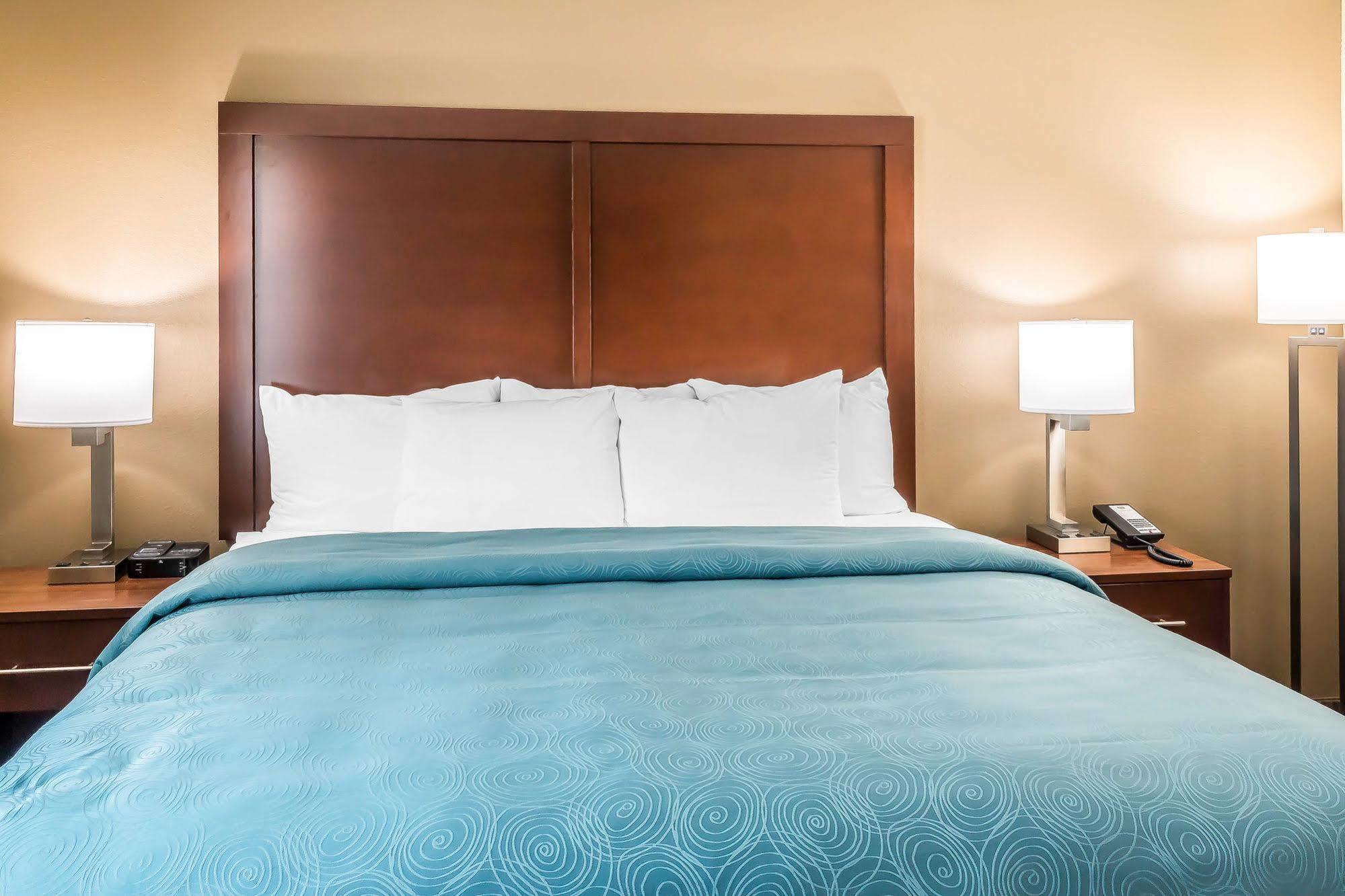 Mainstay Suites Edinburg Buitenkant foto