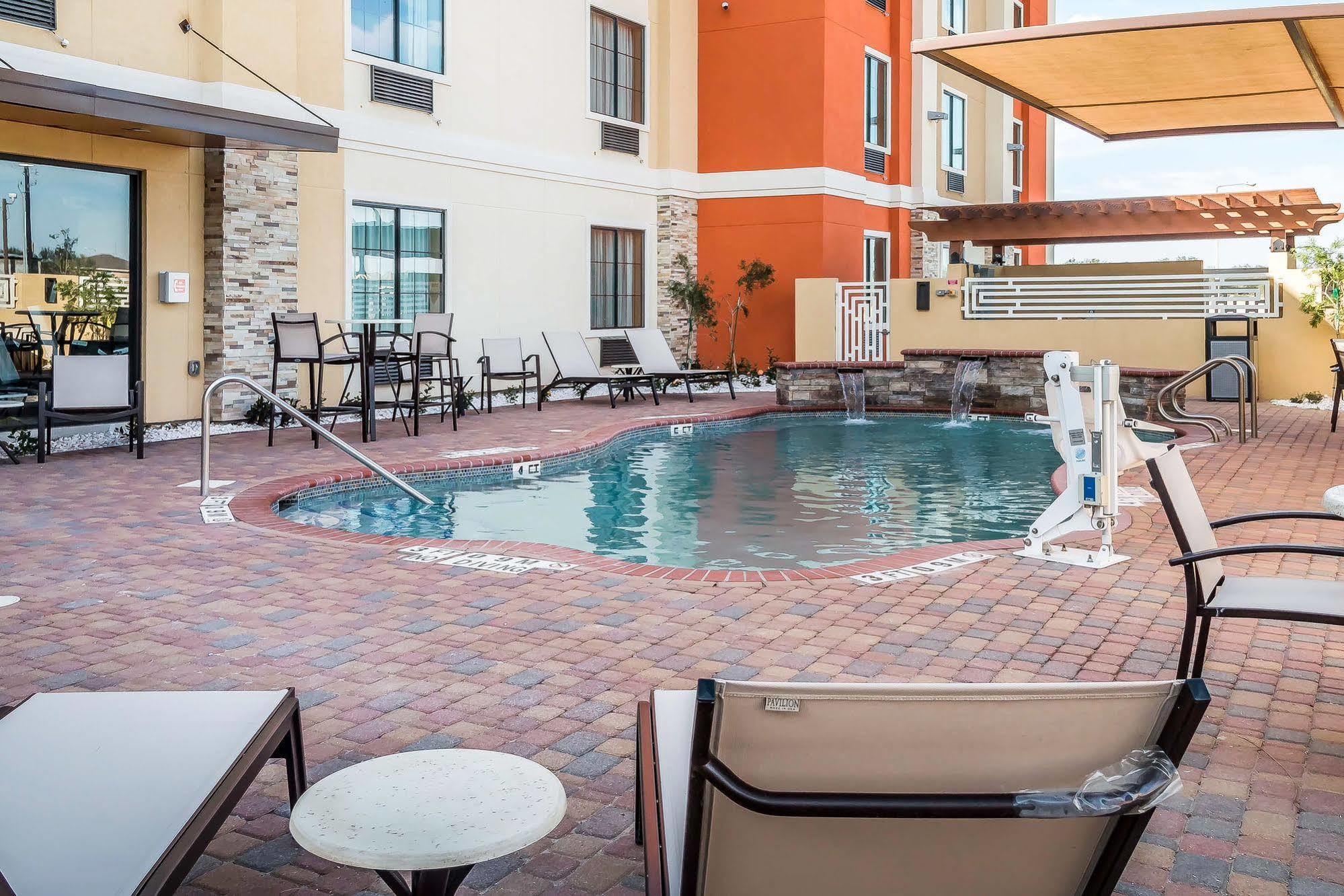 Mainstay Suites Edinburg Buitenkant foto