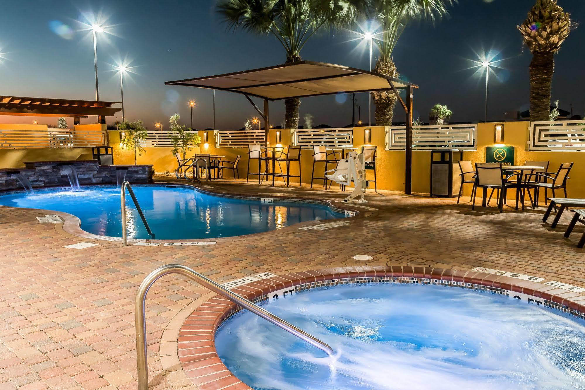 Mainstay Suites Edinburg Buitenkant foto